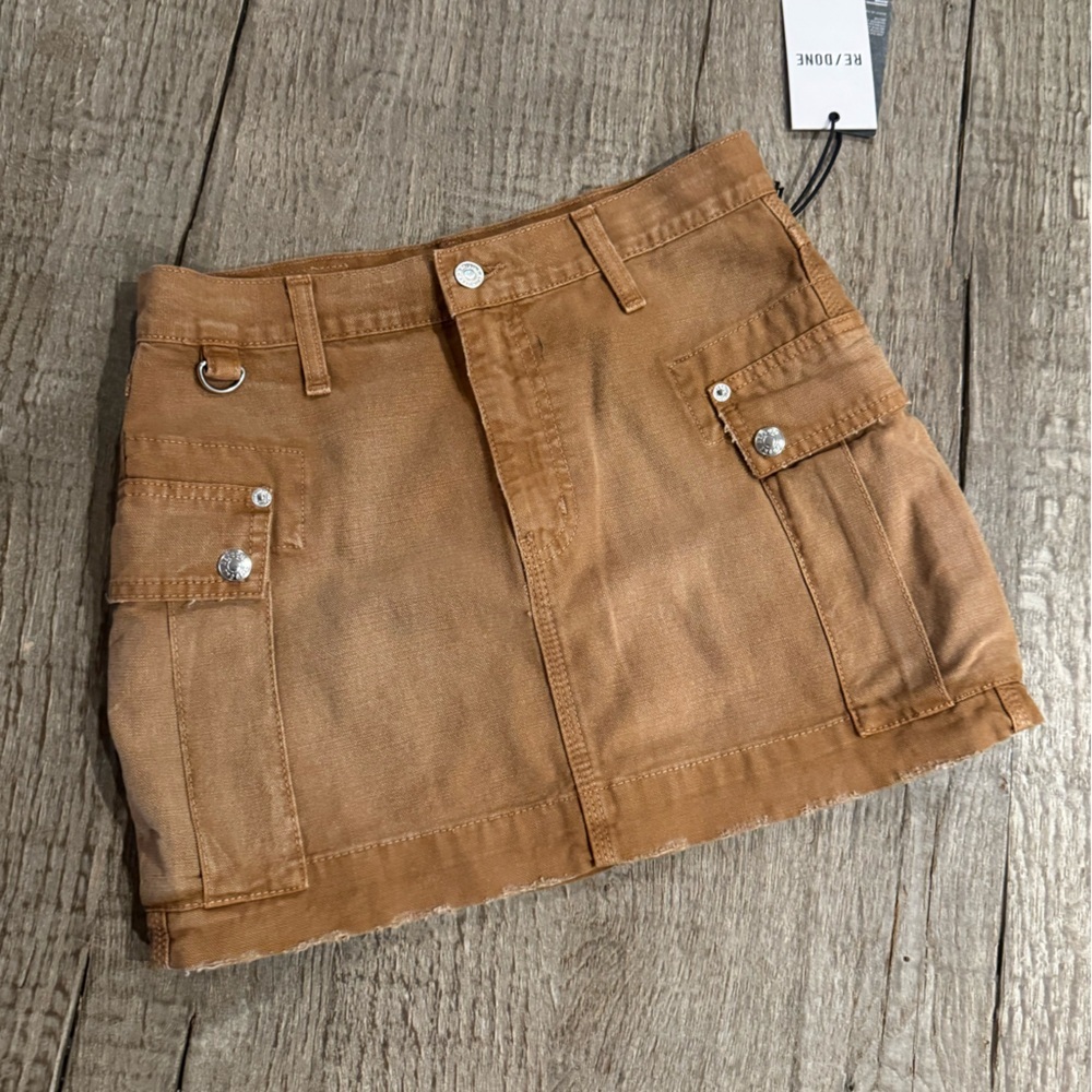 Re/Done Cargo Mini Skirt in Travertino. - Picture 5 of 8